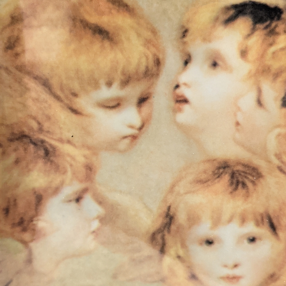 Cherub/Angel Jewelry Dish (6x4 inch) USED.
